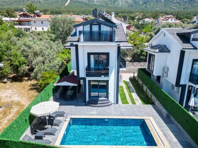 Villa Rezzan 2