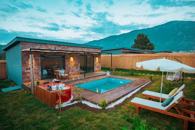 Villa Life 6