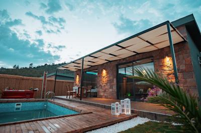 Villa Life 8
