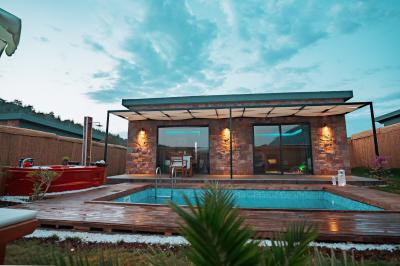 Villa Life 5