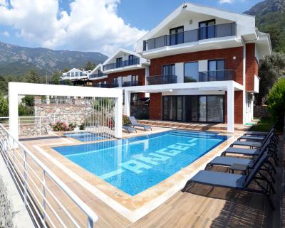 Villa Alya