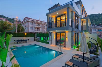 Villa Purple 1