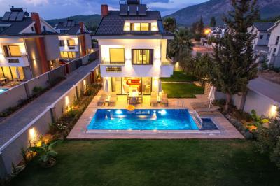 Villa Dorika A