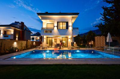 Villa Dorika F