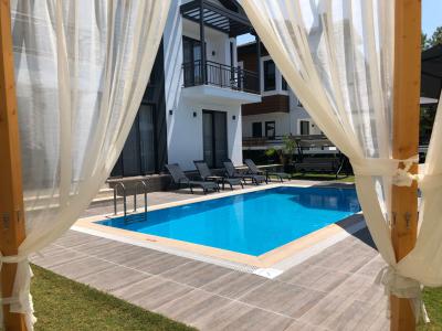 Villa Lins 2