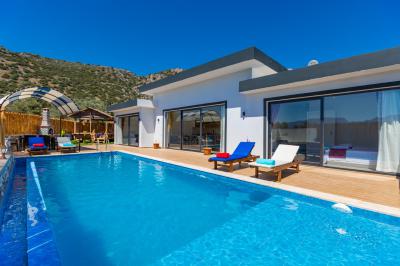 Villa Moon