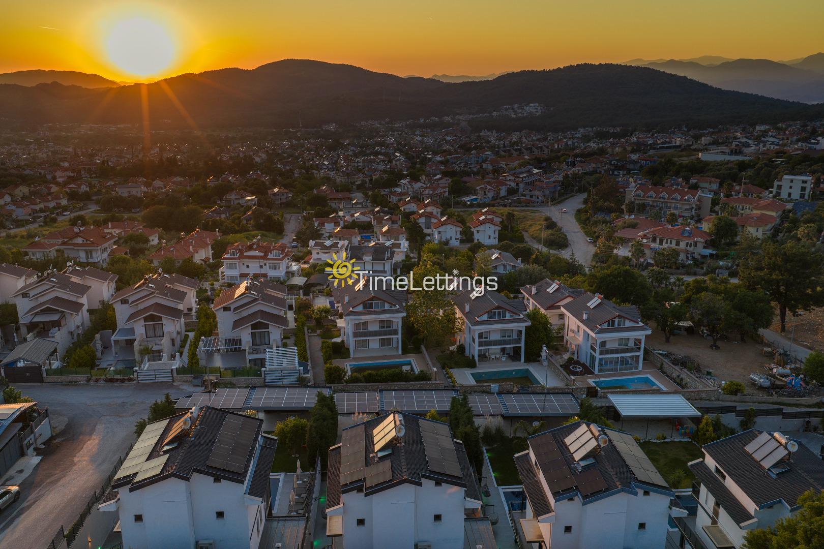 DJi_20260506205643_0071_D_246.jpg