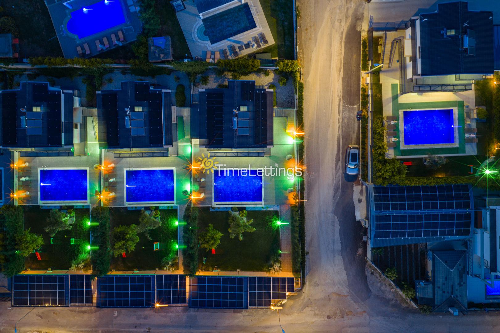 DJi_20260506213052_0115_D_249.jpg