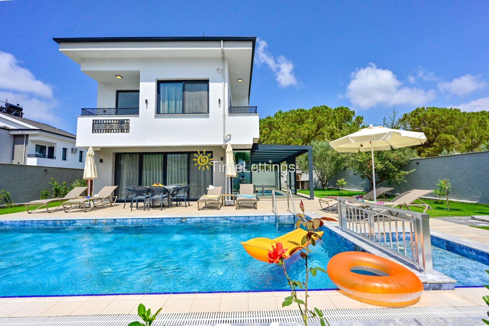Villa-Dorika-g-10_928.jpg