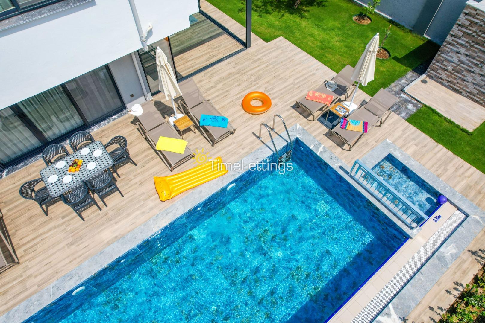 Villa-Dorika-g-36_719.jpg
