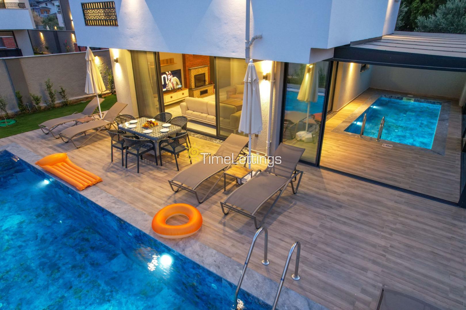 Villa-Dorika-g-38_725.jpg