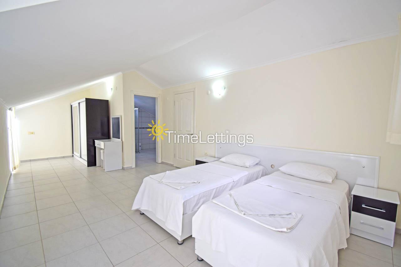 Villa-Elmas-7-22_193.jpg