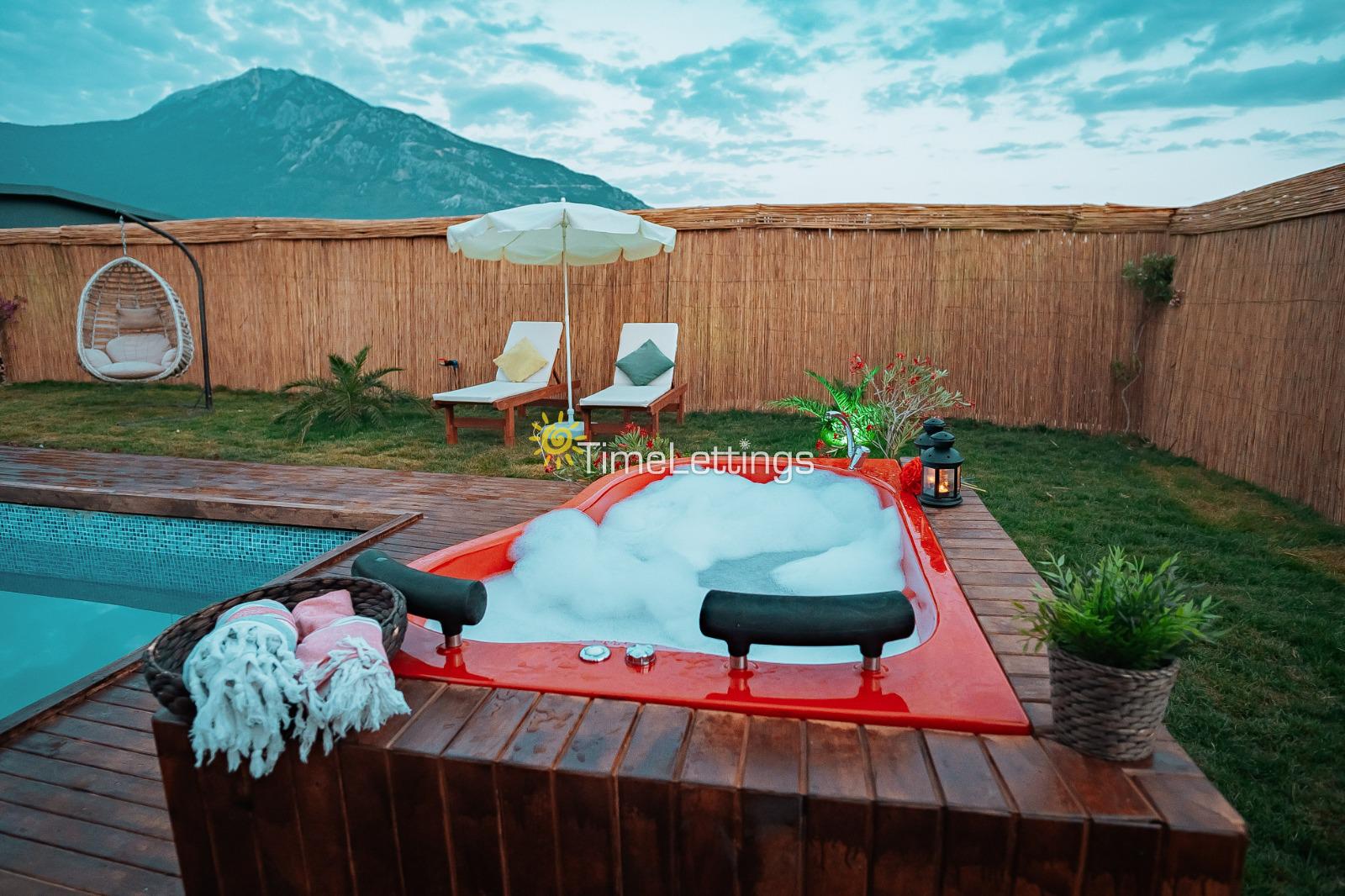 Villa-Life-1-1_901.jpeg