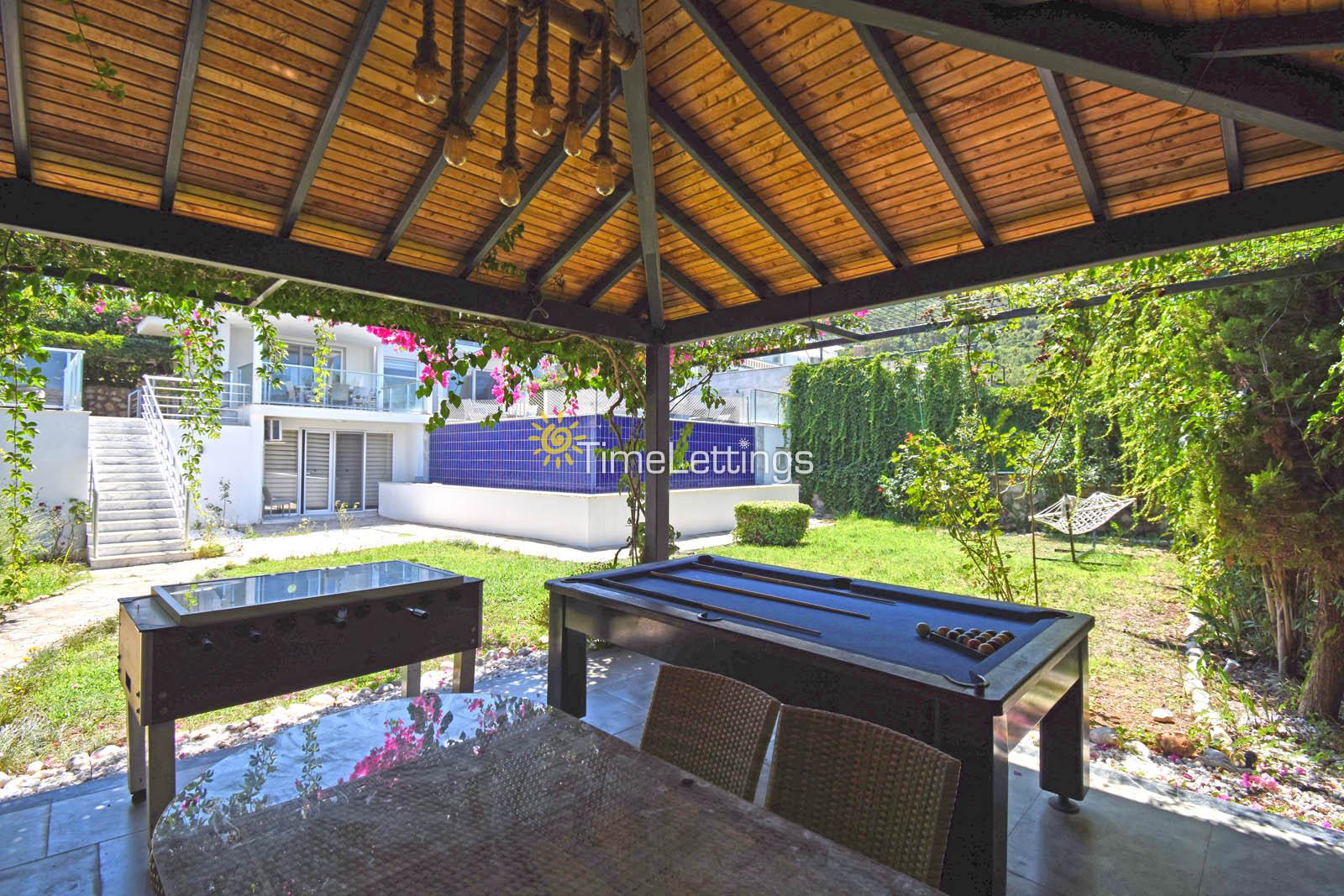 Villa-Silver-10_908.jpg
