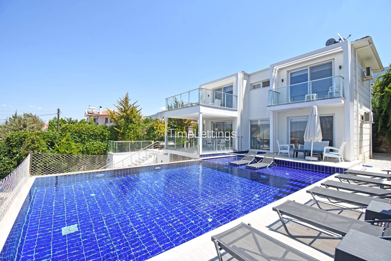 Villa-Silver-12_540.jpg