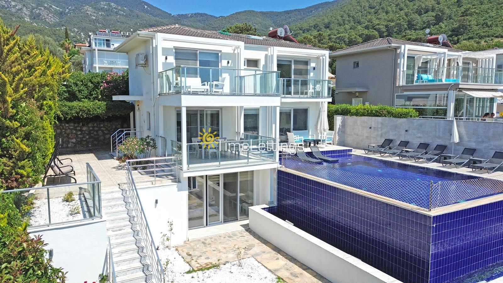 Villa-Silver-3_47.jpg