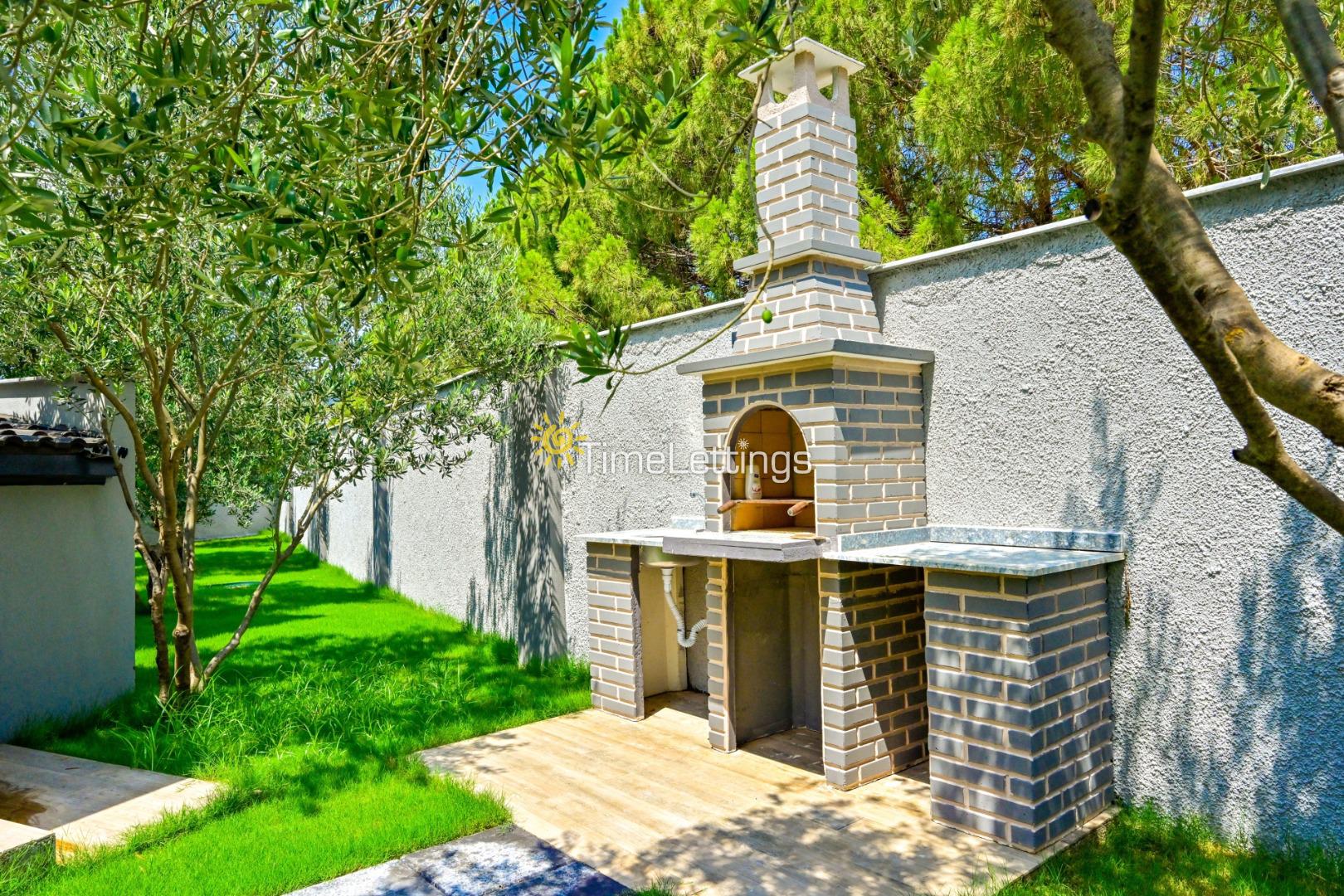 villa-Dorika-b-12_625.jpg