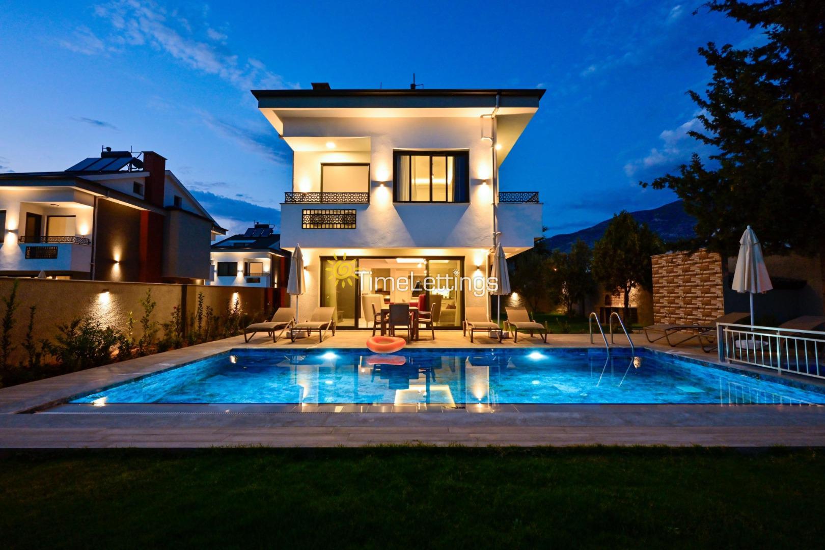 villa-Dorika-b-3_674.jpg