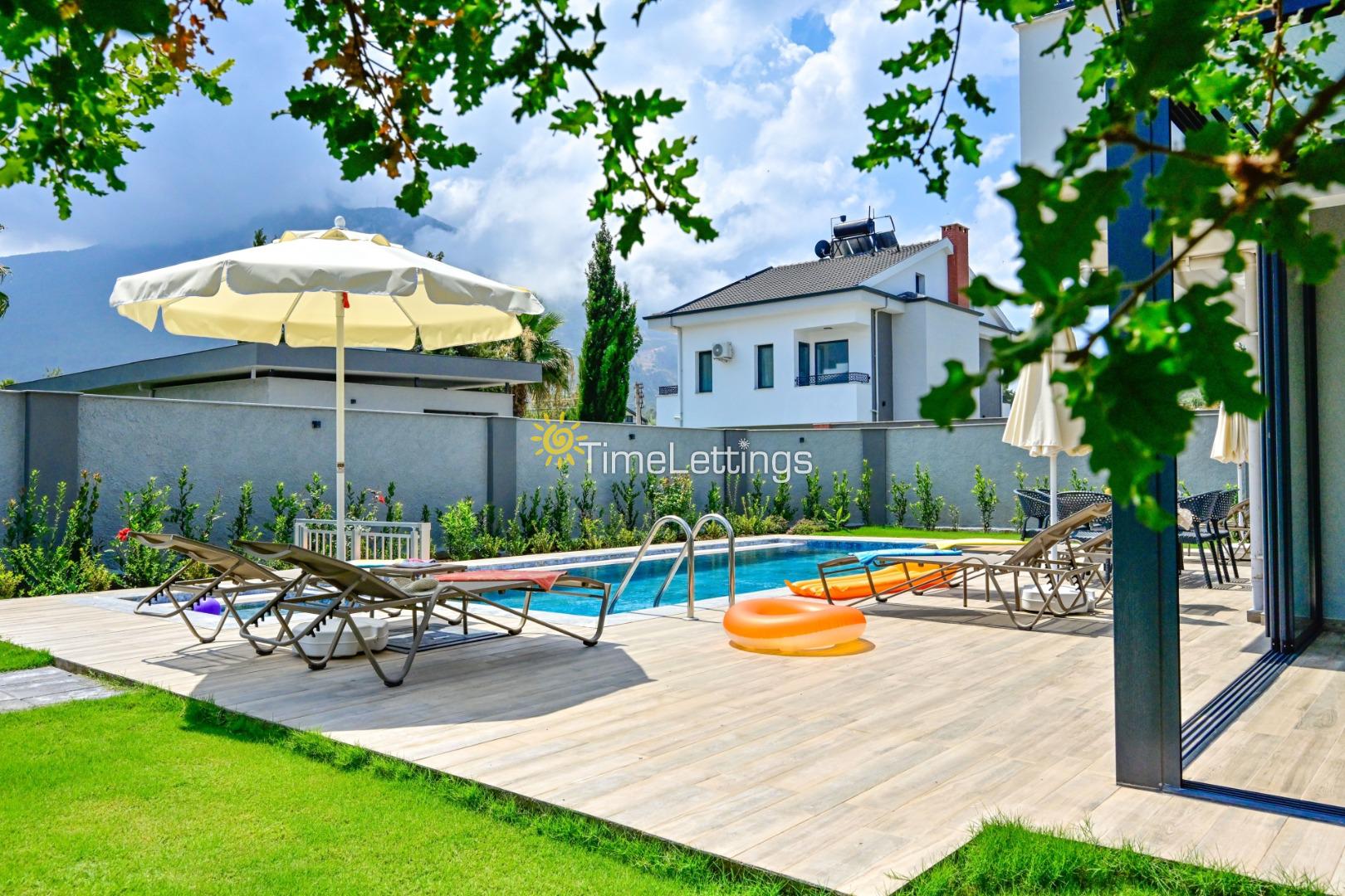villa-dorika-c-14_357.jpg