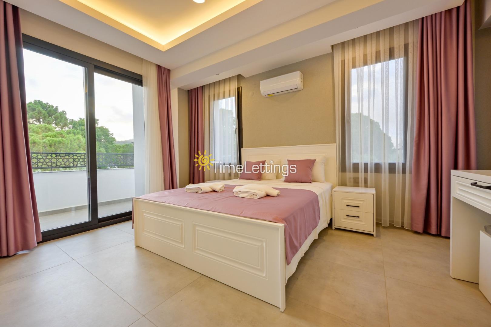 villa-dorika-h-22_243.jpg
