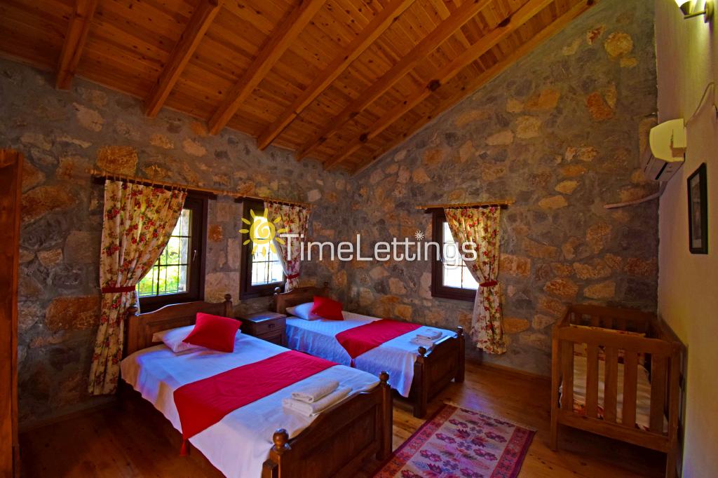 villa-kayakoy-4-11_946.JPG