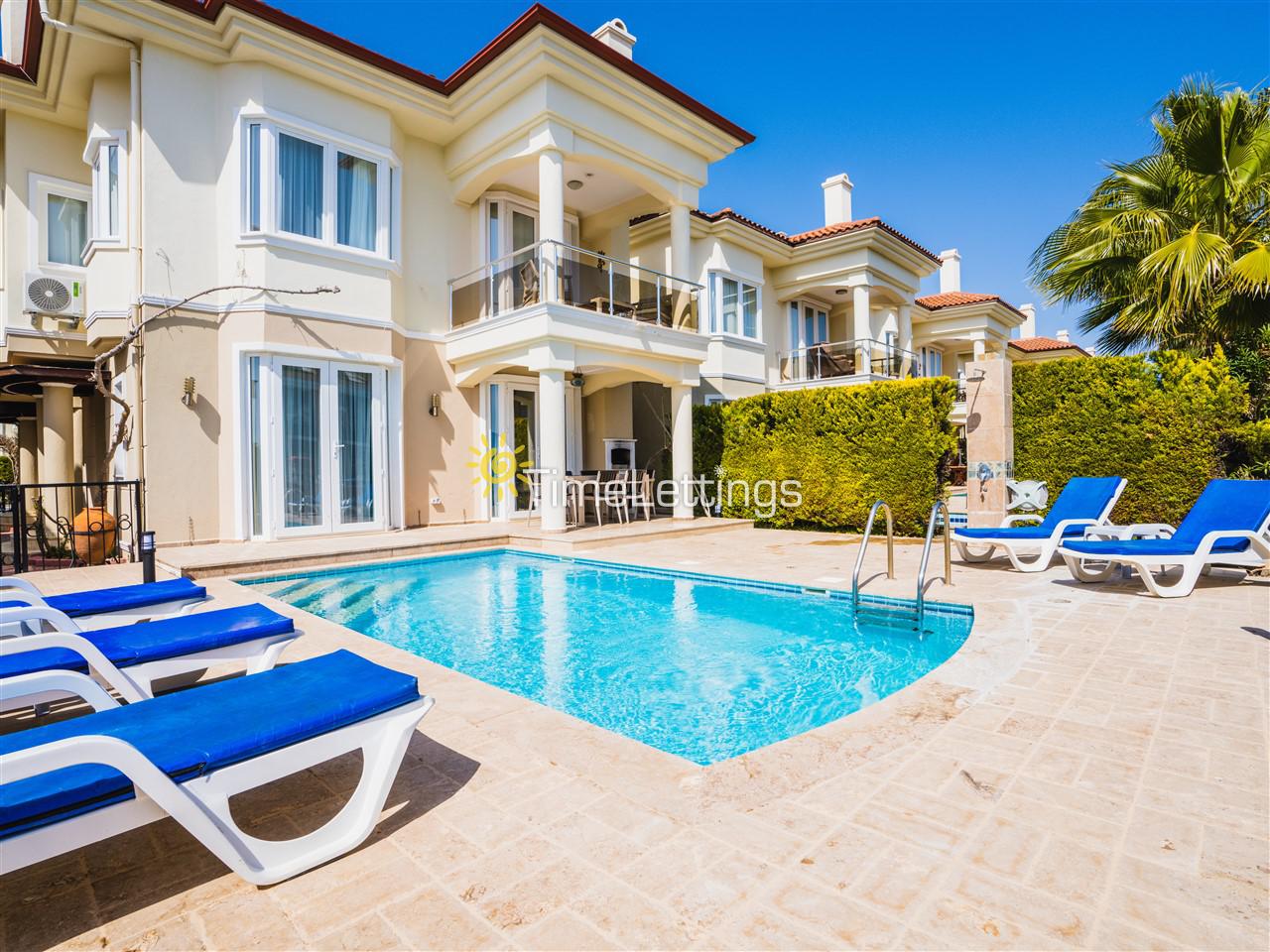 villa-oasis-1-30_164.jpg